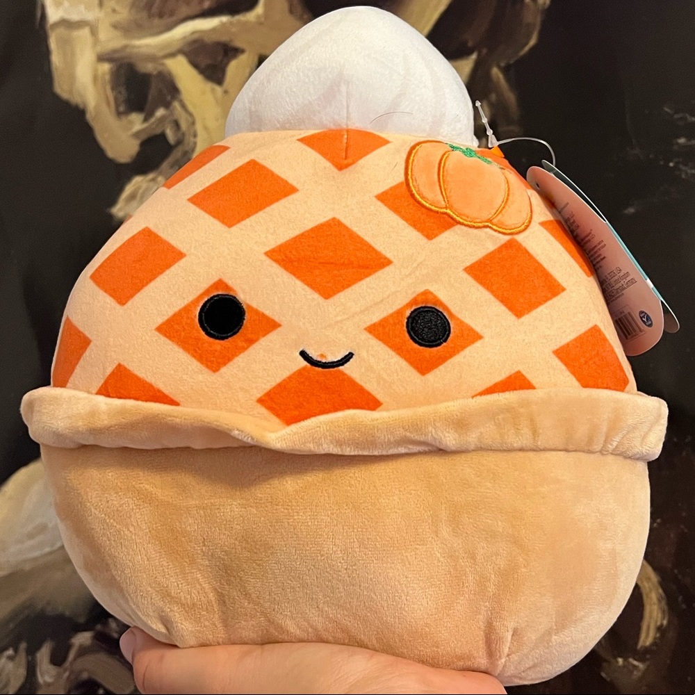 Rare Fall Harvest  Squishmallow Limited Edition Halloween Pumpkin Pie Pippie